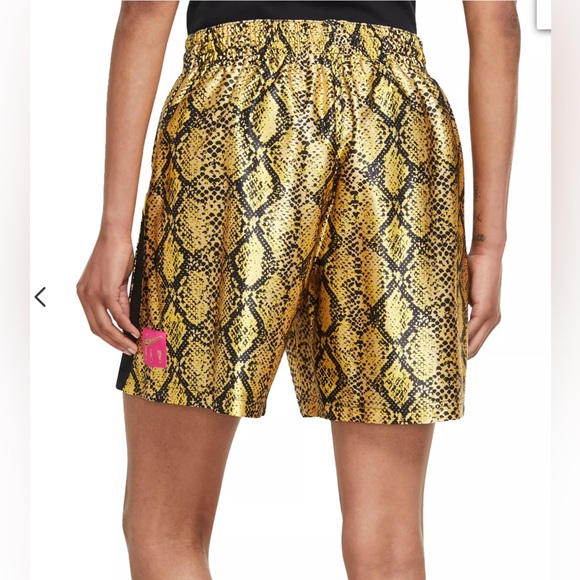 NWT - Nike Women’s Dri-Fit Rebel Fly Basketball Short - Size M - Picture 3 of 12